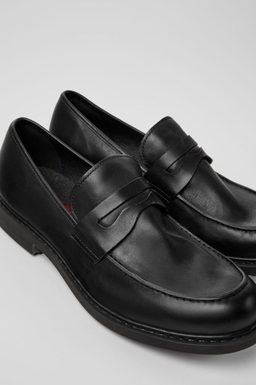 Herren CamperLab Elegante Schuhe | Klassischer Mokassin Fur Herren In Schwarz