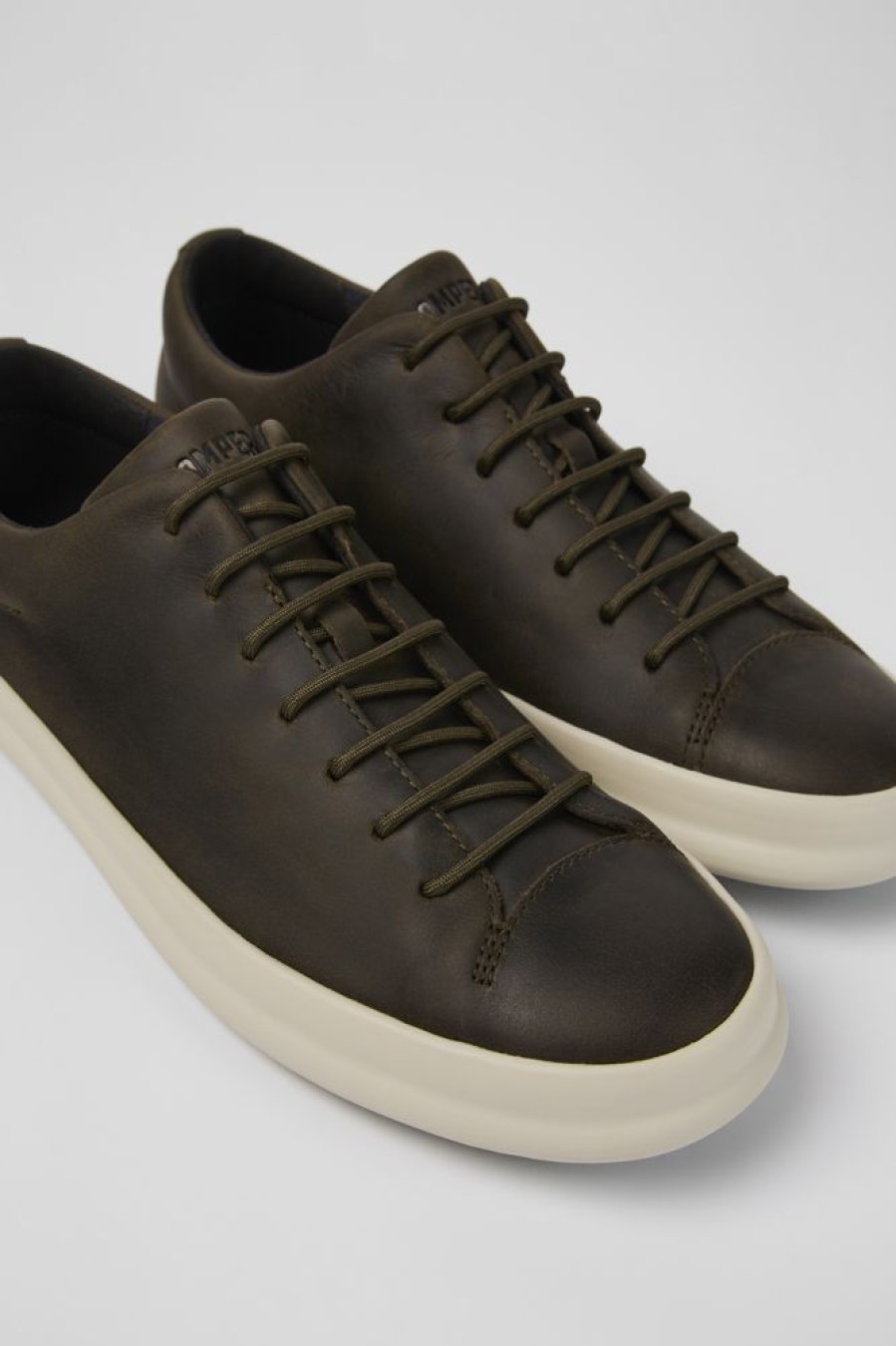 Herren CamperLab Lassige Schuhe | Grungrauer Herrenschuh Aus Leder