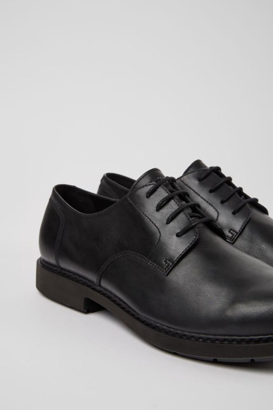 Herren CamperLab Elegante Schuhe | Klassischer Blucher Fur Herren In Schwarz