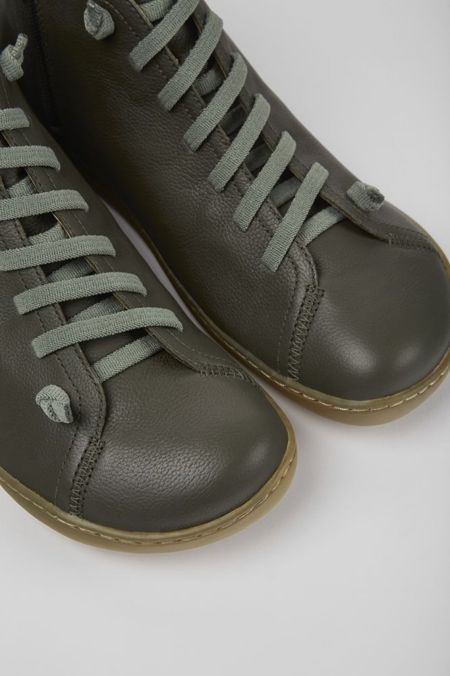 Herren CamperLab Lassige Schuhe | Grungraue Herrenstiefelette Aus Leder